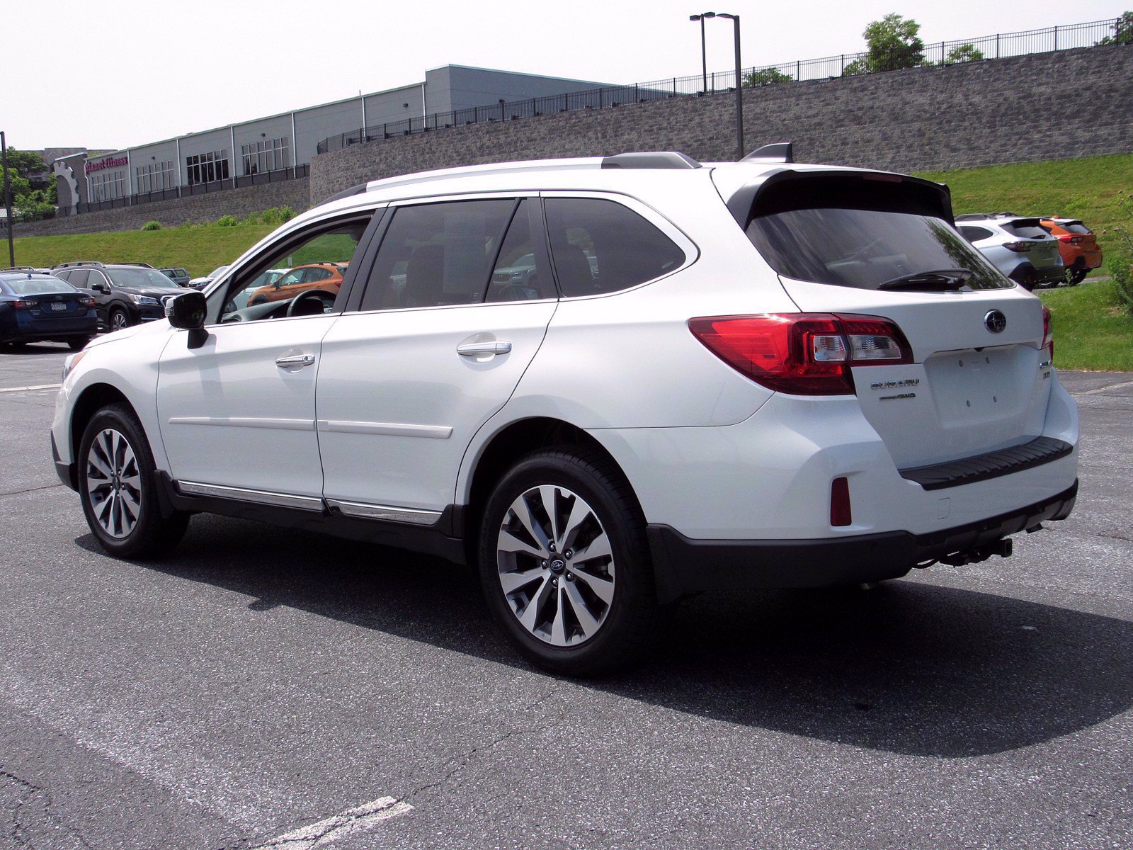 Subaru outback touring